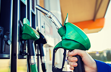 Tracciabilità dei pagamenti per carburanti e retribuzioni: da luglio si cambia